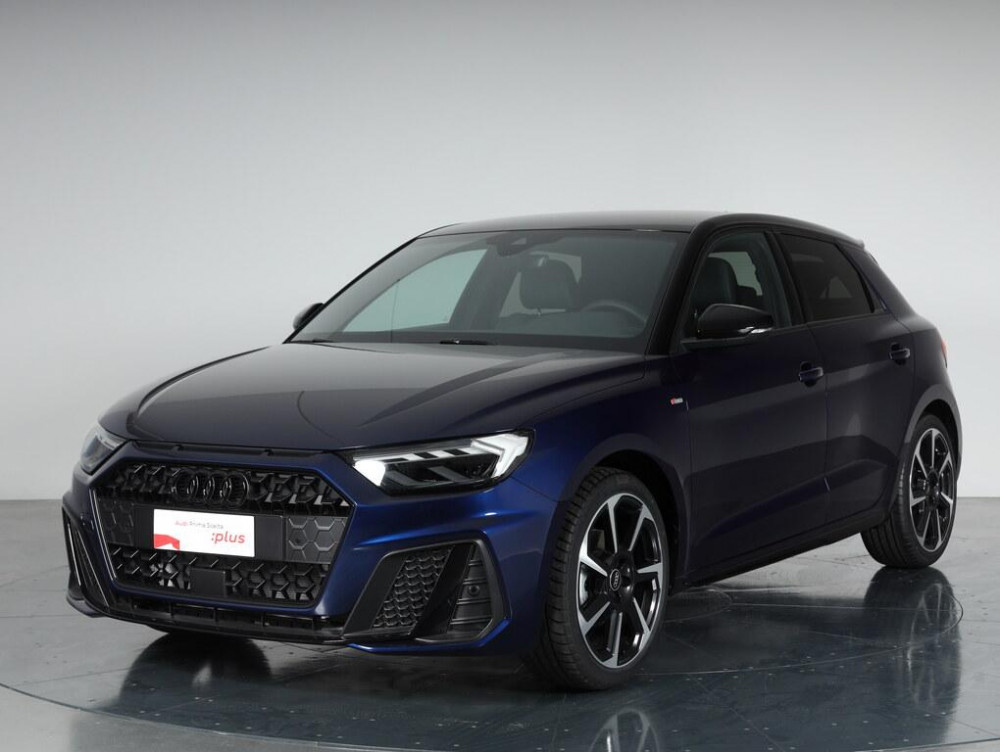 Auto Audi A1 Sportback Sportback 30 1.0 tfsi Identity Black 116cv s-tronic Km 0 in vendita presso concessionaria Frav s.r.l. - Audi e Porsche a Vicenza a 33.900&euro; - foto numero 1