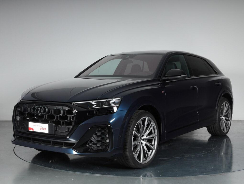 Auto Audi Q8 TFSI e 55 3.0 tfsi e S line edition quattro tiptronic Km 0 in vendita presso concessionaria Frav s.r.l. - Audi e Porsche a Vicenza a 107.500&euro; - foto numero 1